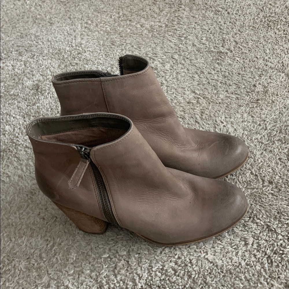 BP trolley bootie 9M